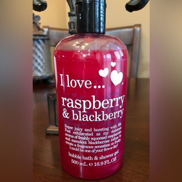 I LOVE ... - NWT - Raspberry &  Blackberry Bubble Bath & Shower Gel. 16.9 fl. oz - Picture 5 of 13